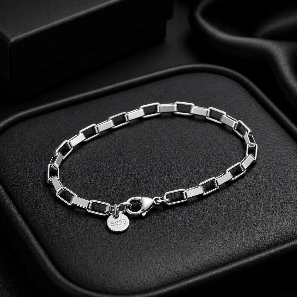 Women’s H Link Chain Bracelet