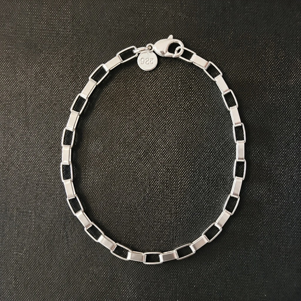 Women’s H Link Chain Bracelet